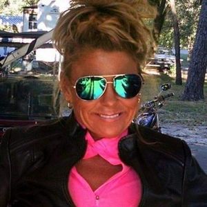 Meet your Posher, Suzanne